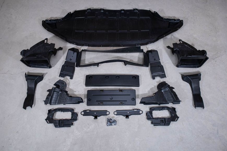 Передний бампер для BMW X3 G01 / X4 G02 (2022&ndash;2024) Стиль X3M / X4M LCIF97-1 фото