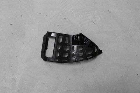 Правый верхний кронштейн переднего бампера для BMW X5 G05 (2018-2024) 51117421850 51117421850 фото