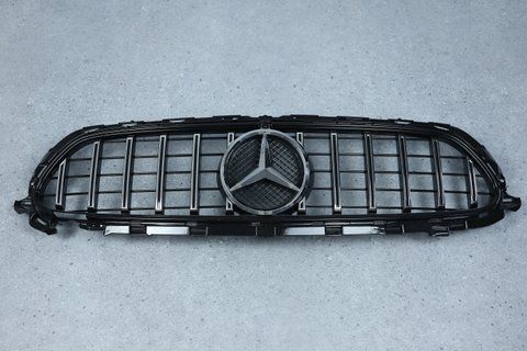 Решетка радиатора на Mercedes E-class W213 (Стиль GT) Черная с хромом MB-W213211 фото