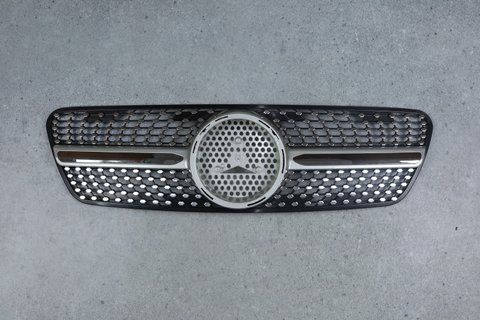Решетка радиатора на Mercedes ML-Class W163 (Стиль Diamond) Серая с хромом MB-W163108 фото