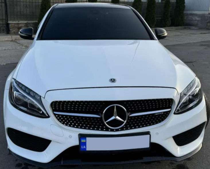 Решетка радиатора на Mercedes C-Class W205 (Стиль Diamond) (без места под камеру) Черная с хромом MB-W205171 фото