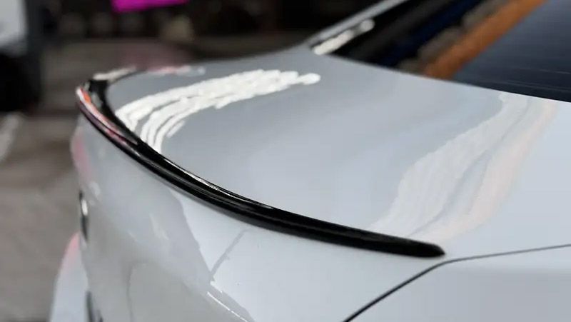 Спойлер для BMW F10 (Стиль M Performance) Чорний Глянець 1920 фото