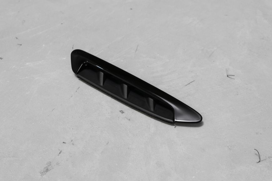 Правая накладка крыла (Piano Black) для BMW X3 G01 / X4 G02 (51138064806) 51138064806 фото