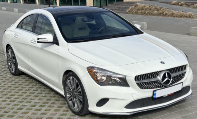 Решітка радіатора на Mercedes CLA-Class C117 (Стиль Diamond) Сіра з хромом MB-W117171 фото