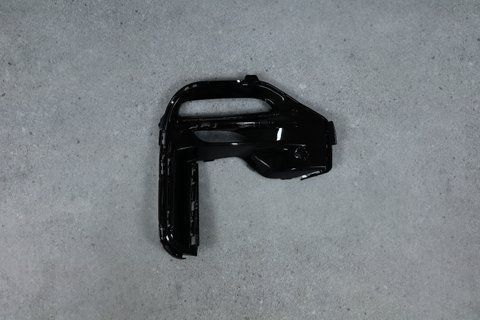 Правый молдинг рамки противотуманной фары (M Paket) для BMW X5 G05 (2018-2022) 51118746240 51118746240 фото