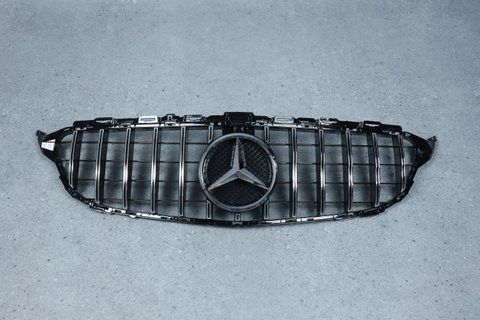 Решетка радиатора на Mercedes C-Class W205 (Стиль GT) (с&nbsp;местом под камеру) Черная с хромом 30126297 фото