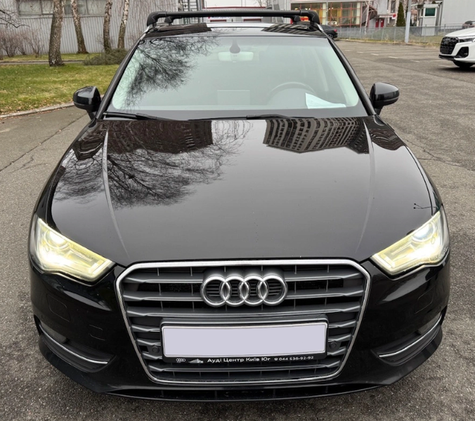 Решітка радіатора на Audi A3 8V (Стиль S-Line) Сіра з хромом A3-S172 фото