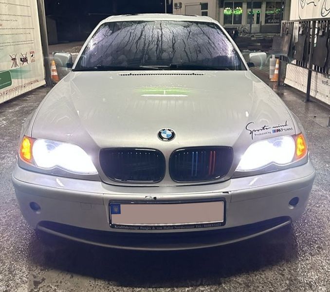 Решетка радиатора ноздри Седан/Универсал Двойные BMW E46 M-Color Глянец (2002&ndash;2006)  613 фото