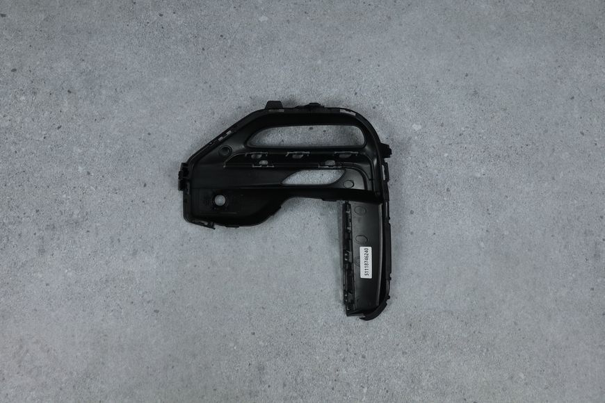 Правый молдинг рамки противотуманной фары (M Paket) для BMW X5 G05 (2018-2022) 51118746240 51118746240 фото