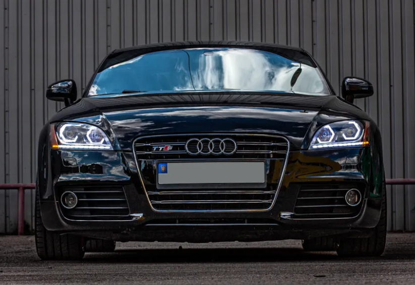 Решітка радіатора на Audi TT 8J (Стиль TTS) Чорна з хромом TT-S101 фото