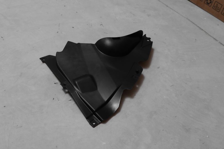 Правый щиток подкрылка (M Paket) для BMW 4 Series F32 F33 F36 (2013-2019) 51718054552 51718054552 фото
