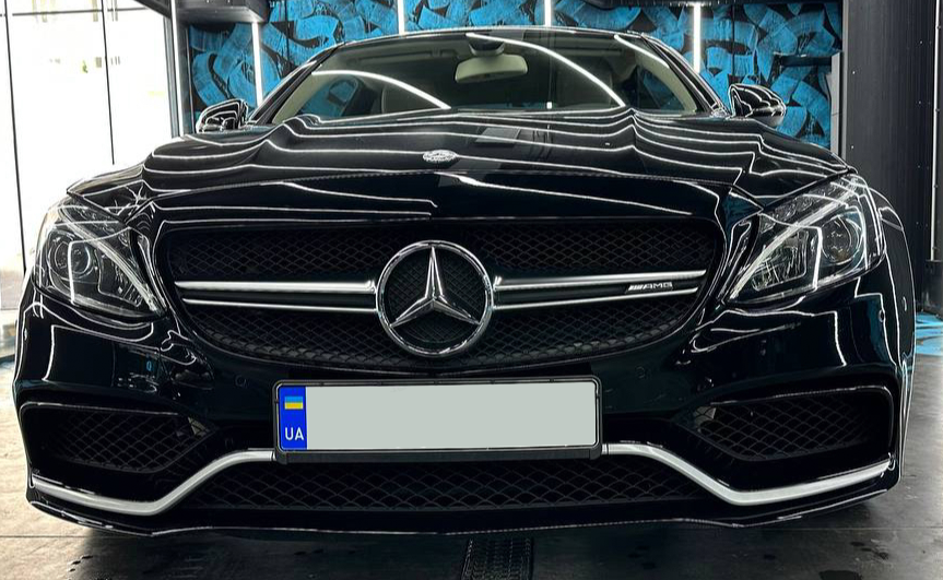 Решітка радіатора на Mercedes C-Class W205 (Стиль AMG) (без місця під камеру) Чорна з сірим MB-W205173 фото