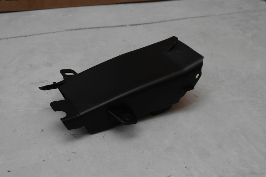Повітропровід переднього бампера для BMW 5 Series F10 F11 (2010-2017) 51747200797 (Лівий) 51747200797 фото