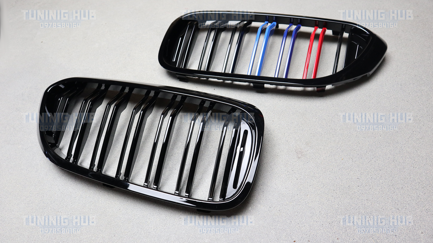 Решетка радиатора ноздри BMW G30 G31 M5 F90 Двойные M-Color Глянец (2017-2020) 621 фото