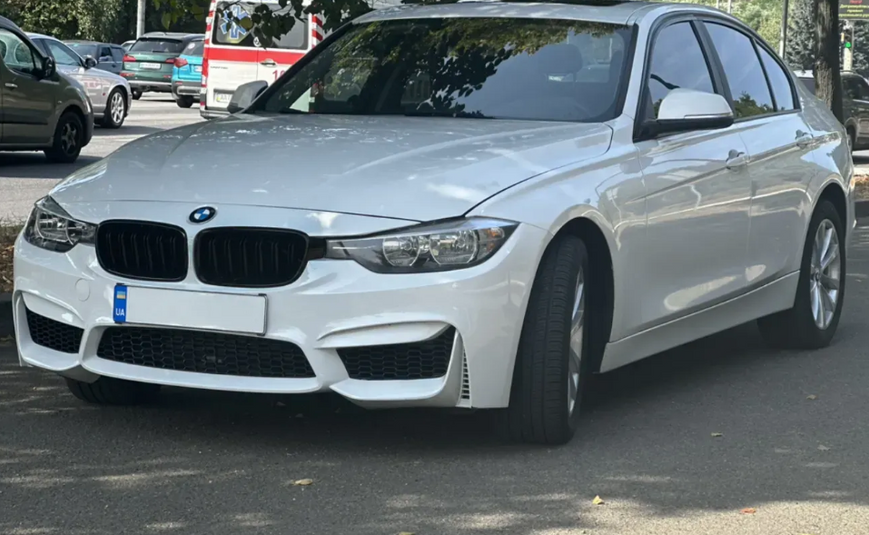 Решетка радиатора ноздри BMW F30 F31 Двойные Черный мат (2012-2018) BMW-F30152 фото