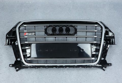 Решітка радіатора на Audi Q3 8U (Стиль S-Line SQ3) Чорна з сірим Q3-S134 фото