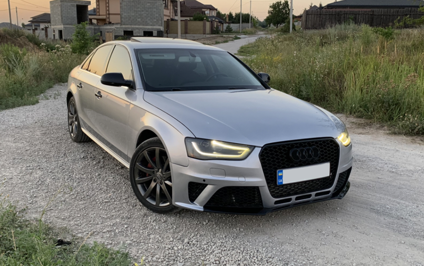 Передний бампер Audi A4 B8 (2011-2015) Стиль RS4 RS4-13B8.51 фото