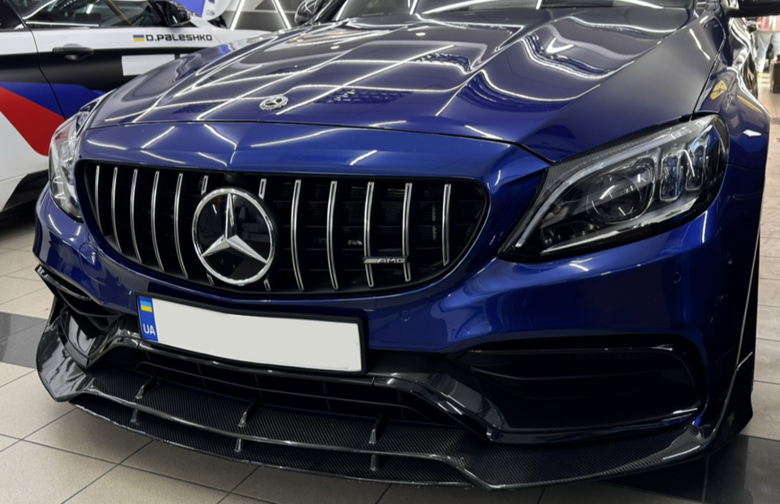 Решітка радіатора на Mercedes C-Class W205 (Стиль GT) (з місцем під камеру) Чорна з хромом 301228 фото