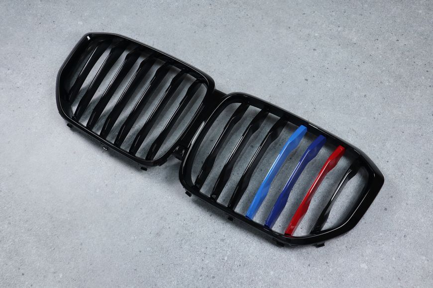 Решітка радіатора ніздрі BMW X5 G05 Одинарні M-Color (2018-2022) BMW-G05197 фото