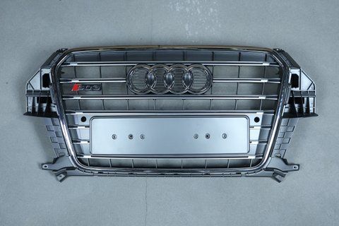 Решітка радіатора на Audi Q3 8U (Стиль S-Line SQ3) Сіра з хромом Q3-S132 фото