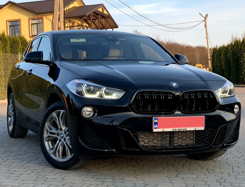 Решітка радіатора ніздрі BMW X2 F39 Подвійні Чорний Глянець (2017-2022) BMW-F39101 фото