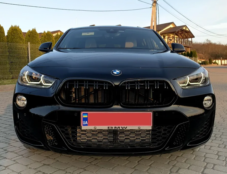 Решітка радіатора ніздрі BMW X2 F39 Подвійні Чорний Глянець (2017-2022) BMW-F39101 фото