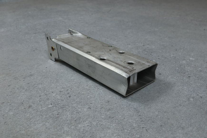 Кріплення радіатора для BMW F20 F21 F23 F22 F87 F30 F31 F35 F80 F34 (51117266191) Ліве 51117266191 фото
