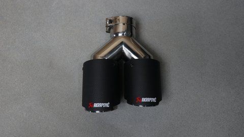 Матова подвійна насадка глушника Akrapovič (63мм-2х89мм) (L) 18L фото