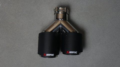Матова подвійна насадка глушника Akrapovič (63мм-2х101мм) (R) 5 фото