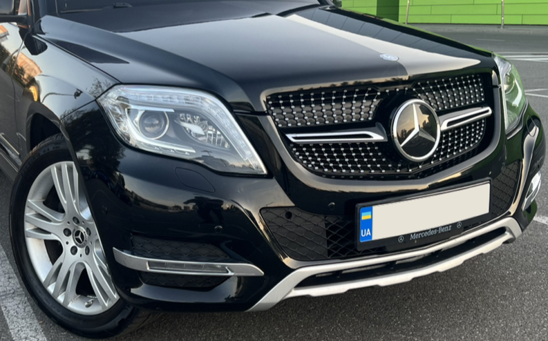 Решітка радіатора на Mercedes GLK-Class X204 (Стиль Diamond) Чорна з хромом MB-X204144 фото