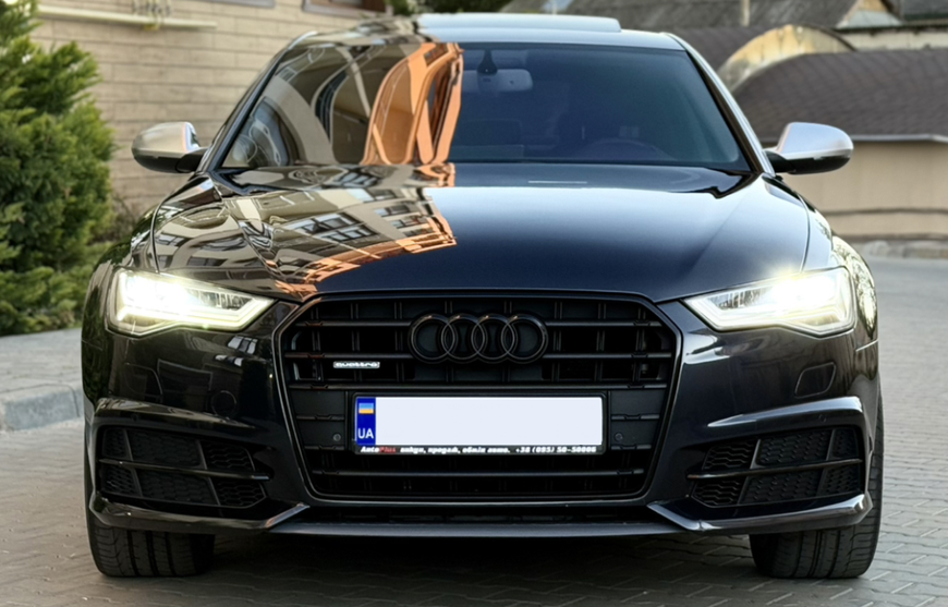 Решітки переднього бампера на Audi A6 C7 (Стиль S-Line S6) Чорні A6-S0164 фото