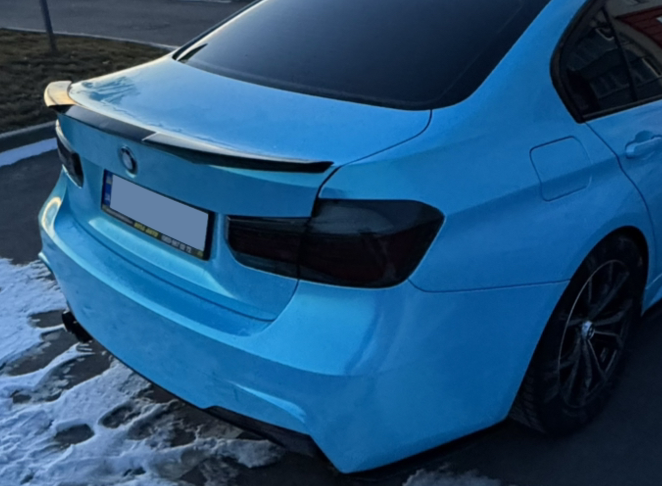 Спойлер для BMW F30 M3 F80 (Стиль M4) Черный Глянец  1232 фото