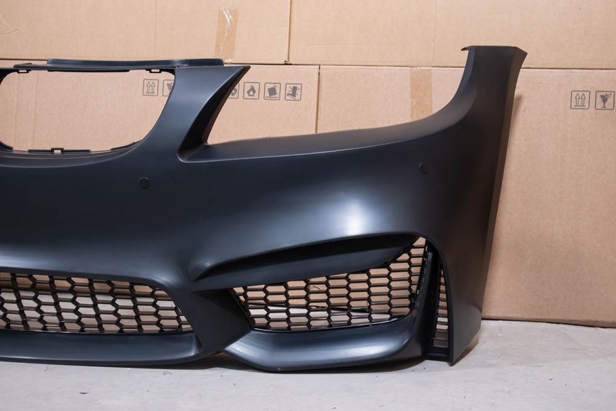 Комплект обвеса BMW 3 Series E90 (2008-2012) Стиль M4 8989 фото