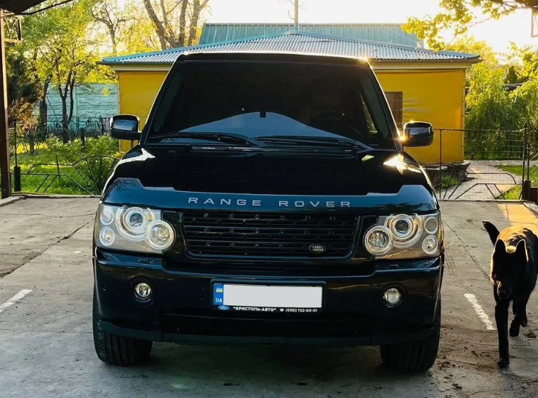 Решітка радіатора на Land Rover Range Rover III L322 (2005-2010)&nbsp;Чорний глянець RR4 фото