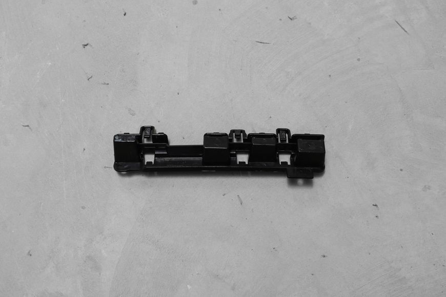 Ліва планка кріплення порога для BMW 3 Series G20 G21 (2018-2024) 51777428035 51777428035 фото