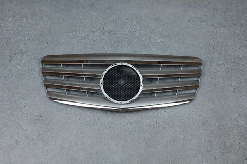 Решітка радіатора на Mercedes E-class W211 (Стиль AMG) Хром MB-W211075 фото