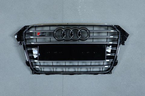 Решетка радиатора на Audi A4 B8 (Стиль S4) Черная с хромом A4-S131 фото
