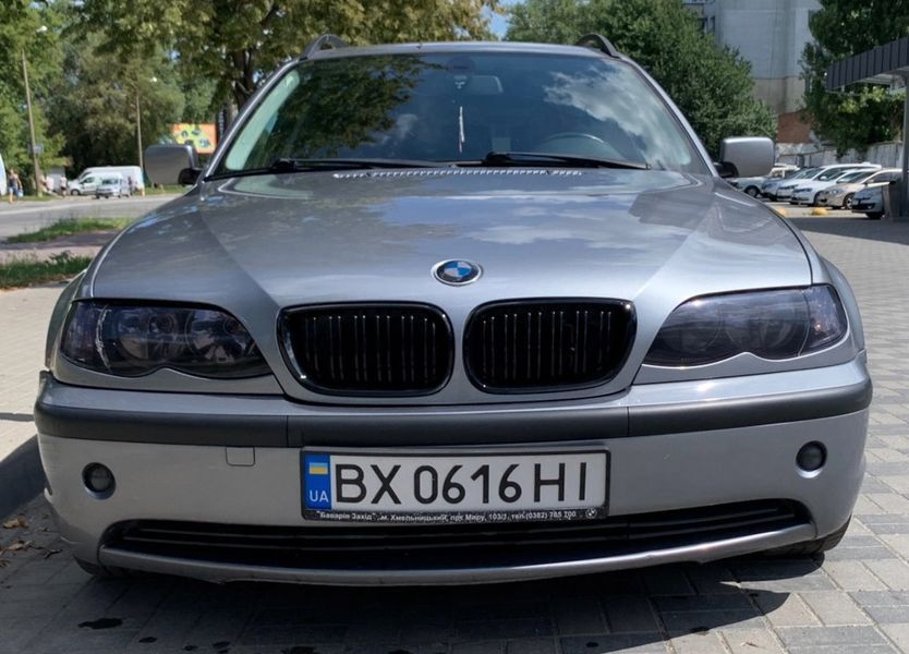 Решетка радиатора ноздри BMW E46 Седан/Универсал Черный Глянец (2002-2006)  7596 фото