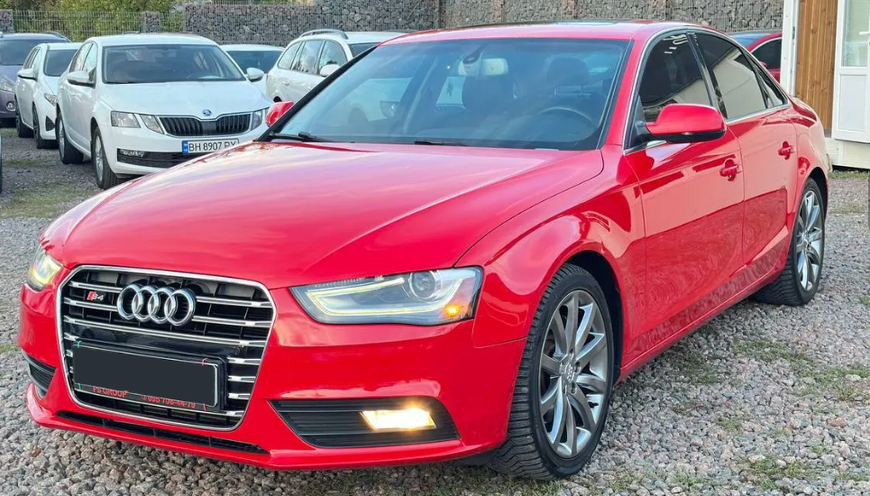 Решітка радіатора на Audi A4 B8 (Стиль S4) Чорна з хромом A4-S131 фото
