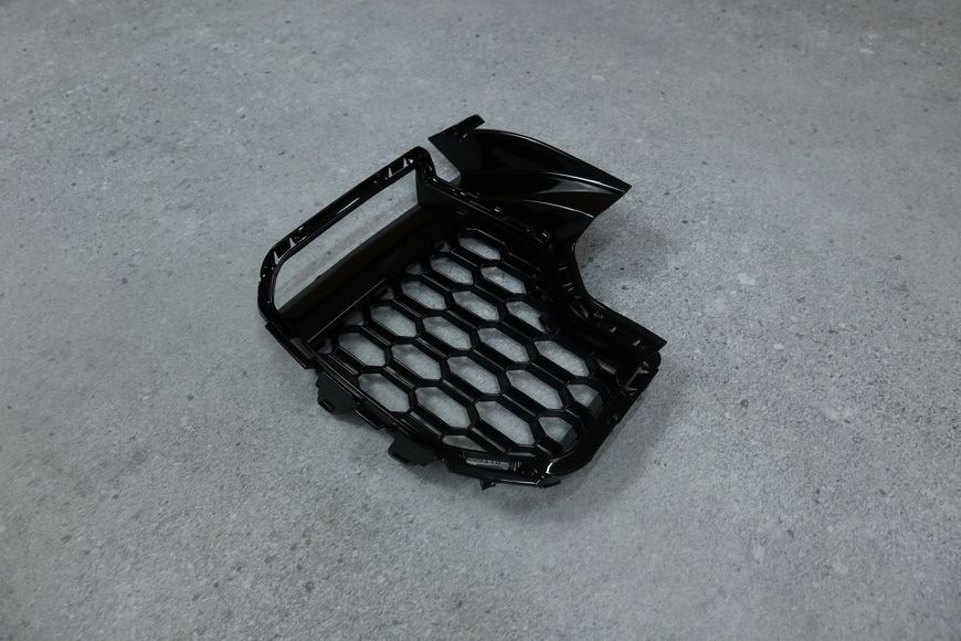 Правая решетка в передний бампер (M Paket) для BMW X5 G05 (2018-2024) 51118069210 51118069210 фото