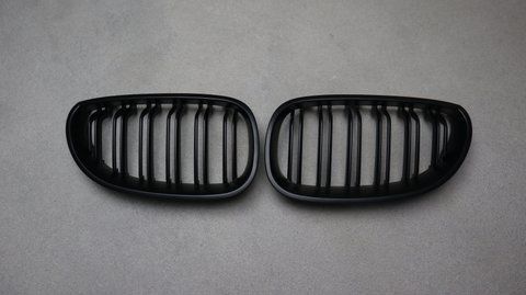 Решітка радіатора ніздрі BMW E60 E61 M5 Подвійні Чорний Мат (2003-2010) BMW-E60062 фото