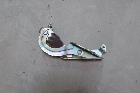 Левая петля капота для Mercedes-Benz C-Class W205 (2014-2018) 2058800628 2058800628 фото
