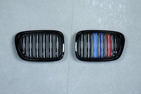 Решетка радиатора ноздри BMW E46 Седан-Унивесал Двойные M-Color (1997-2002) 664 фото