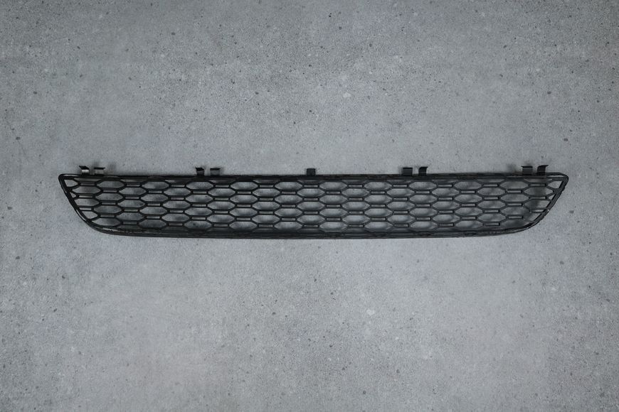 Центральная решетка переднего бампера (M Paket) BMW G30 G31 (2017-2022) 51118064930 51118064930 фото