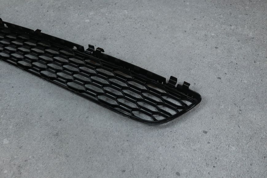 Центральная решетка переднего бампера (M Paket) BMW G30 G31 (2017-2022) 51118064930 51118064930 фото
