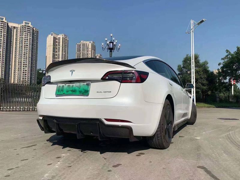 Карбоновий комплект дооснащення для Tesla Model 3 (2017-2023) 7512 фото