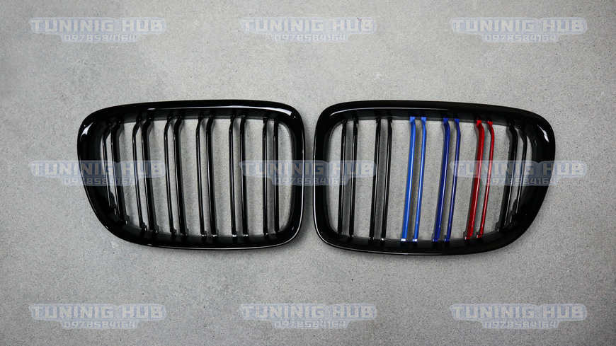 Решетка радиатора ноздри BMW X1 E84 Двойные M-Color Глянец (2009-2015) 8005 фото