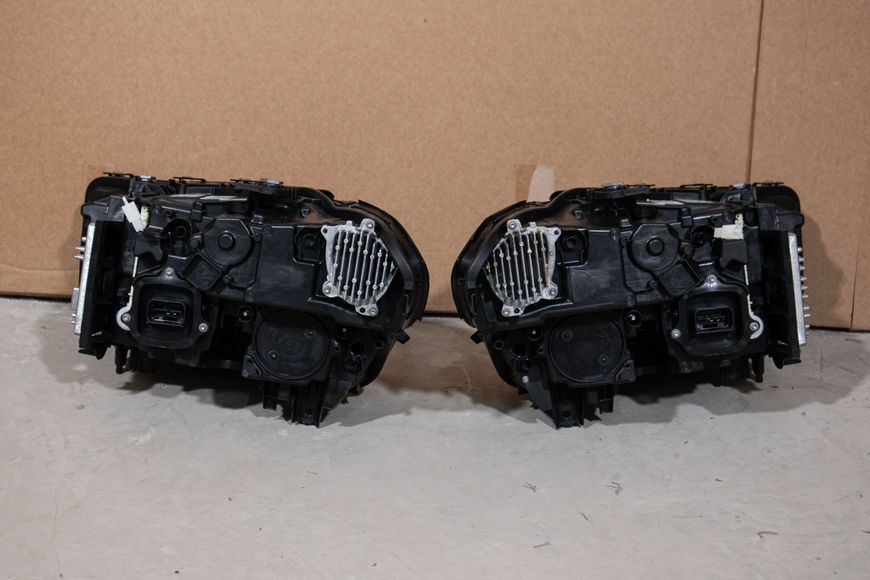 Передня оптика (Фари) для BMW 5 Series G30 G31 (2017-2020) FULL LED (Стиль Laser) (UPGRADE) (WITH LOGO) 34564 фото