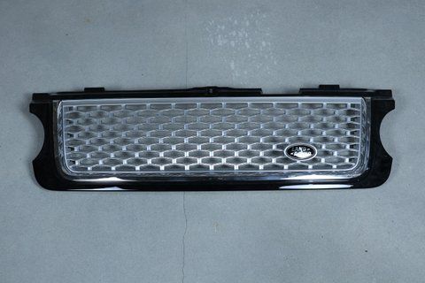 Решітка радіатора на Land Rover Range Rover Vogue (2010-2012)&nbsp;Чорна з хромом YK-RRV-21 фото