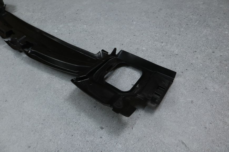 Повітрозабірник для BMW 5 Series G30 G31 (2017-2023) 51747383845 \ 51747460300 51747383845 фото